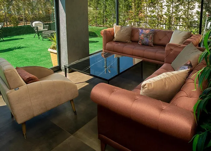 Eyluel Homes מלון דירות